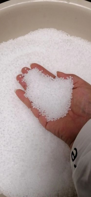 尿素顆粒“零接觸”上四樓？銀星機械密閉輸送+方形搖擺篩方案揭秘！